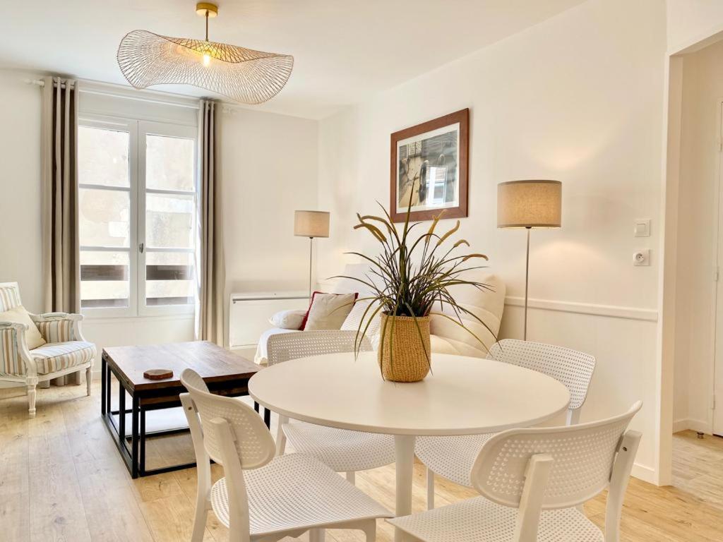Appartement Elegant Avec Vue Sur Le Port Saint-Martin-de-Ré Dış mekan fotoğraf