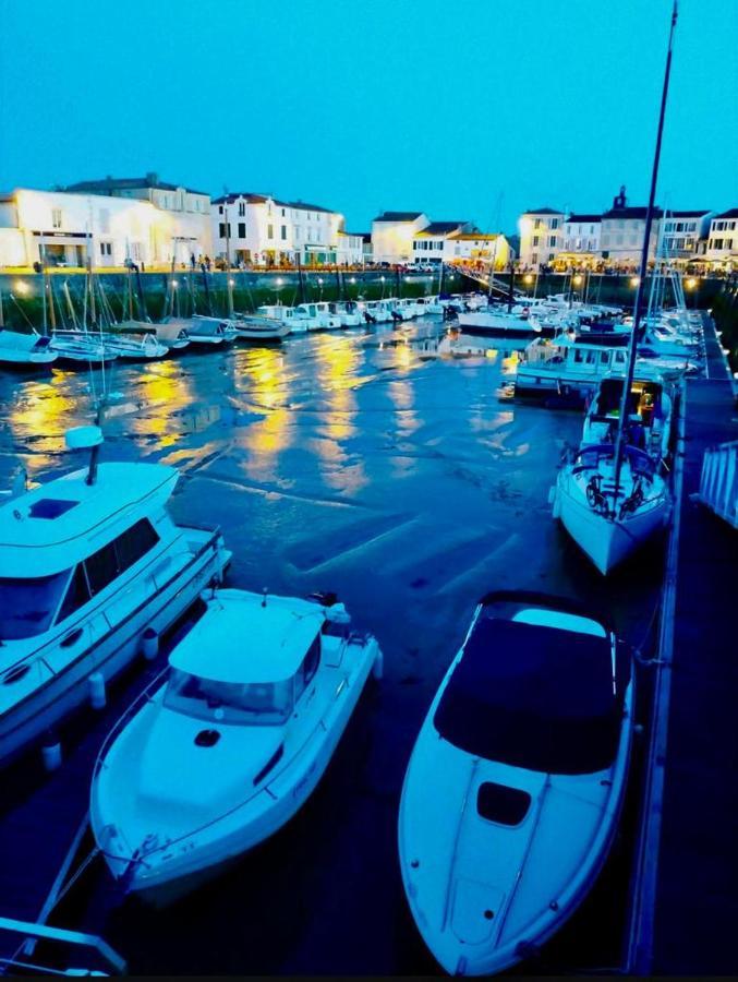 Appartement Elegant Avec Vue Sur Le Port Saint-Martin-de-Ré Dış mekan fotoğraf